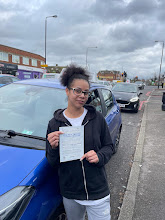 Pupil with a pass certificate